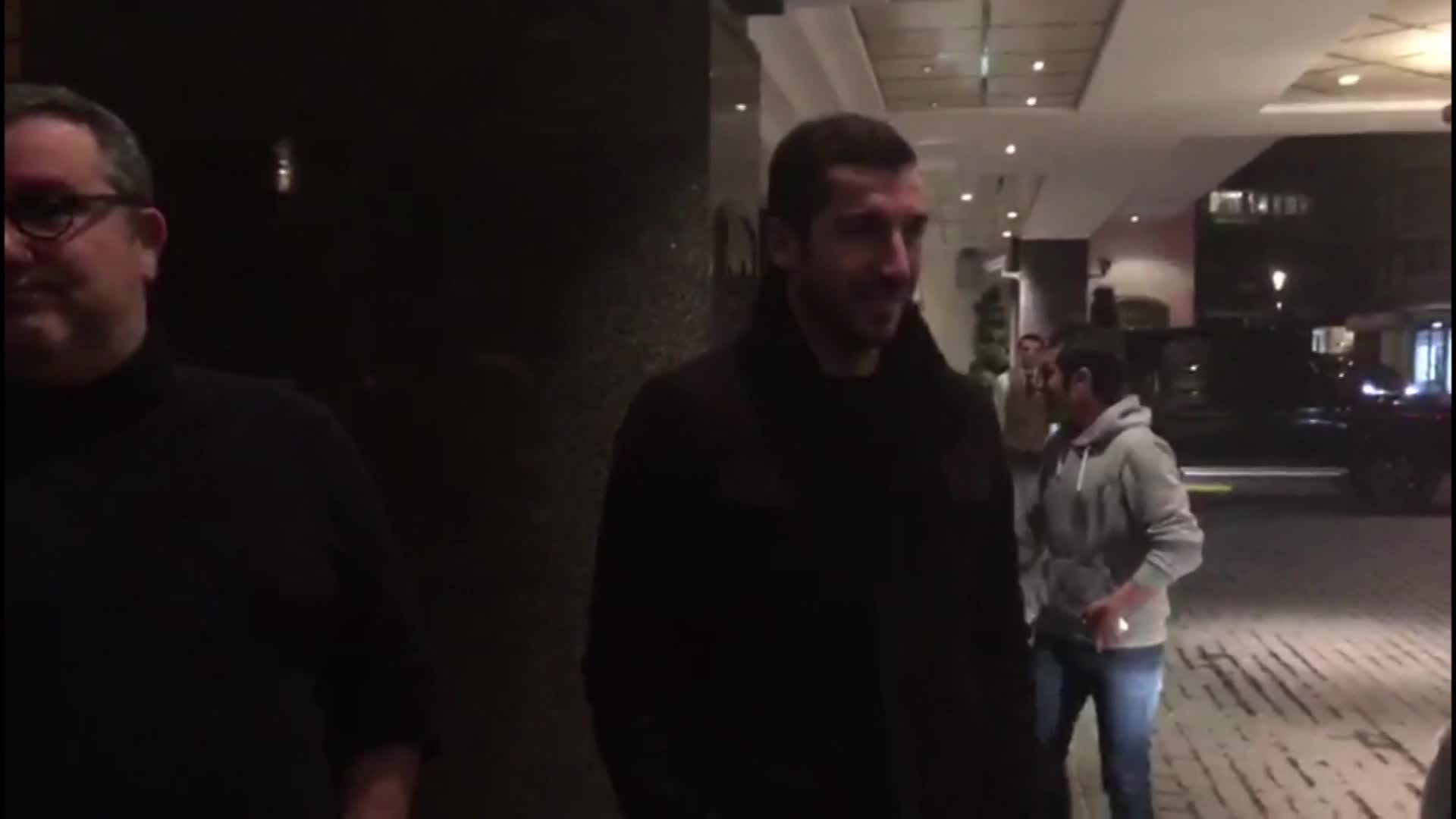 Henrikh Mkhitaryan Akan Menjalani Cek Medis di Arsenal dalam 48 jam ke depan